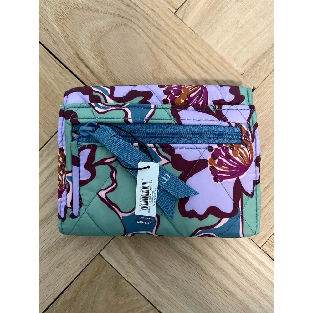 New Vera Bradley Riley Puffy Wallet Quilted $75 MSRP